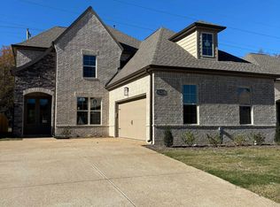 567 Rosalie Woods Dr, Cordova, TN 38018