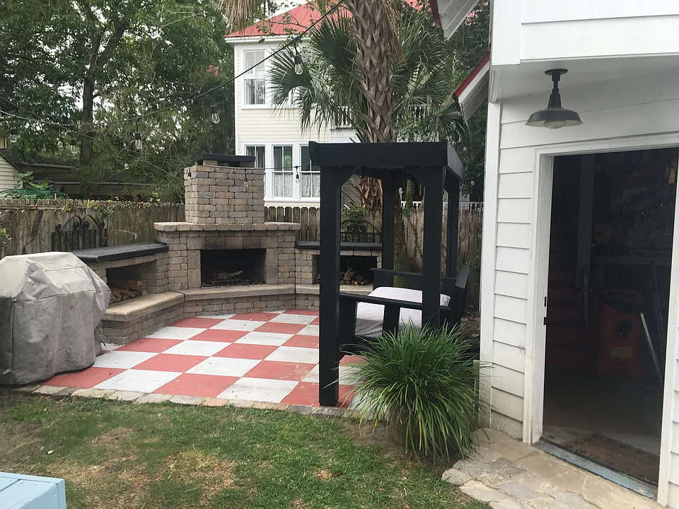 8 Elmwood Ave