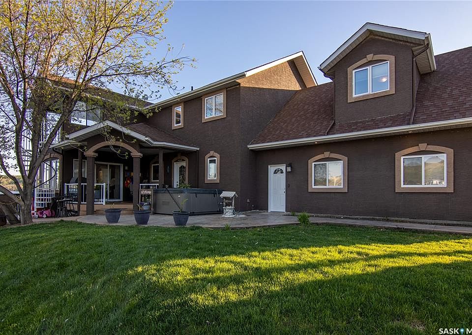 1st image of 638 Lake Address