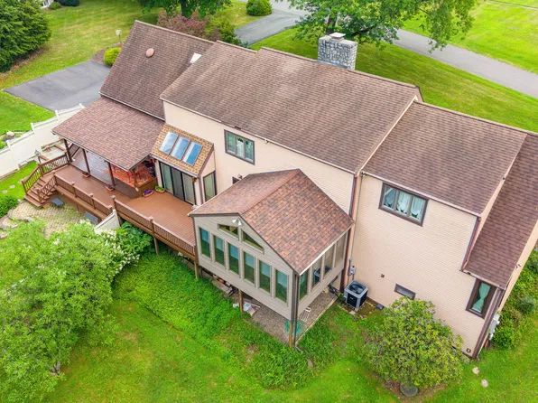 215 Colonial Ave, Bloomsburg, PA 17815