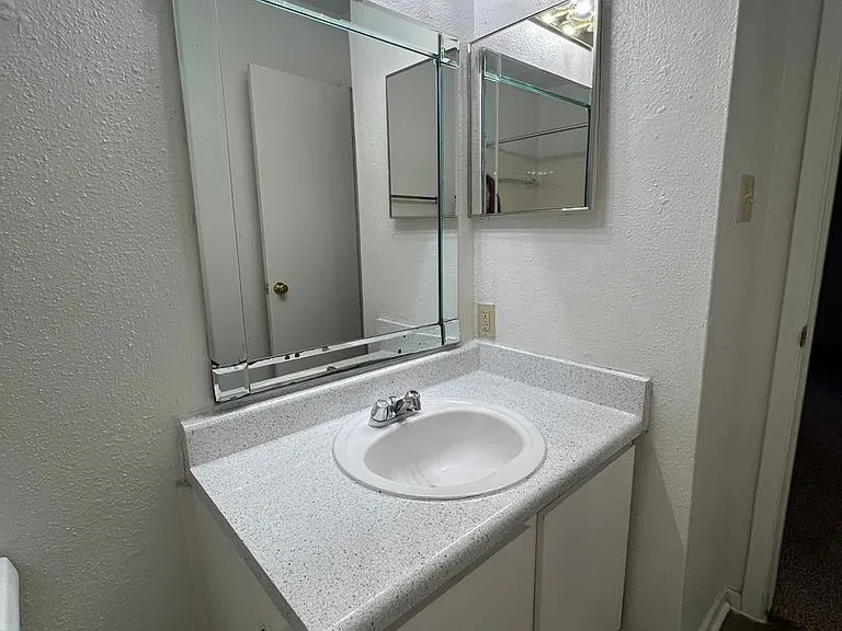 Cypresswood Apartments — Photo 30