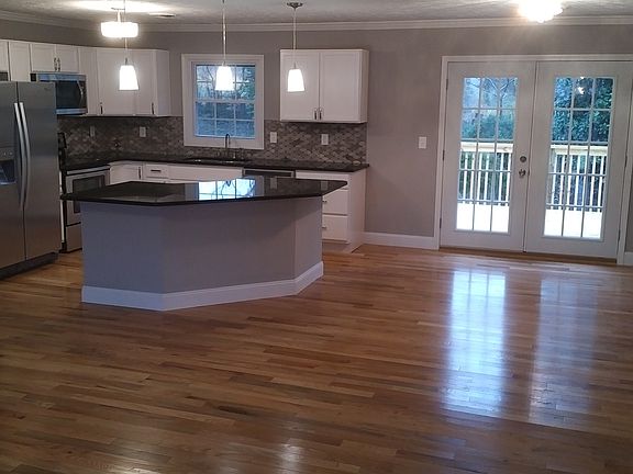 5th image of 508 Beechwood Dr