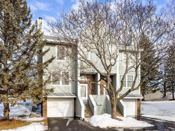 10686 Sherman Dr, Eden Prairie, MN 55347