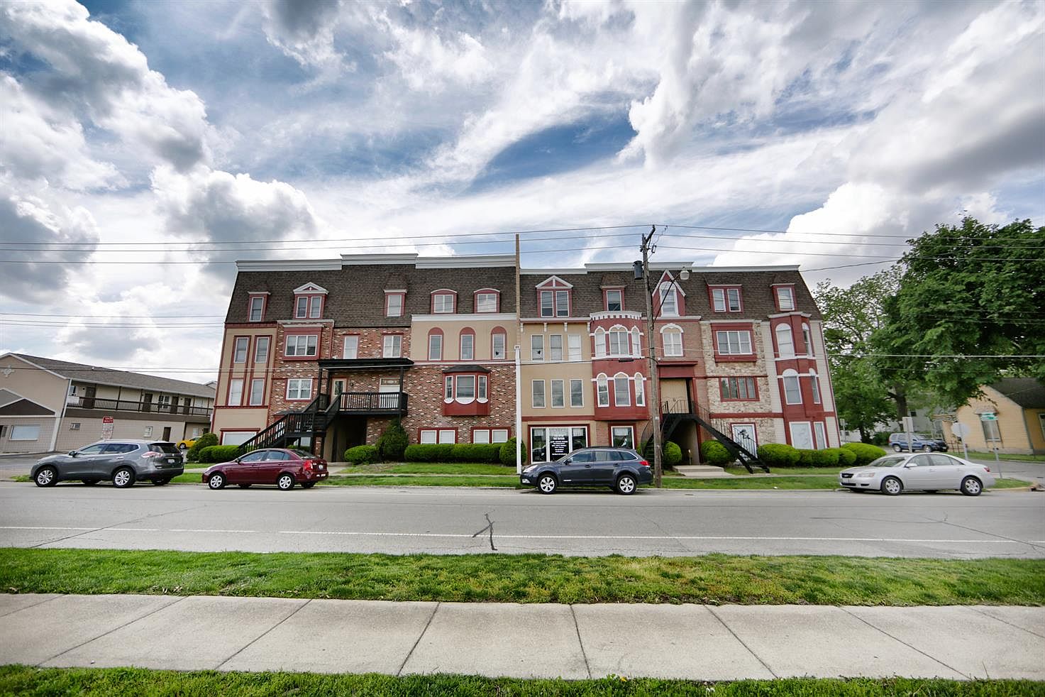 1418 6th St 1, Charleston, IL 61920 Zillow