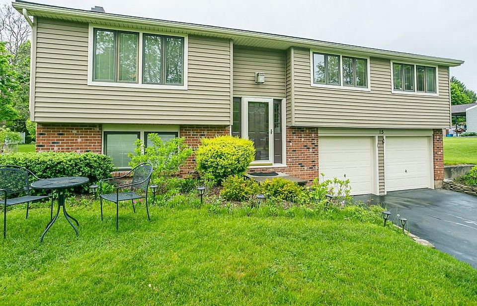 1st image of 15 Justinshire Dr
