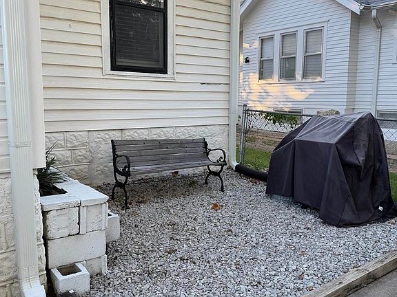4th image of 818 SW Jewell Ave