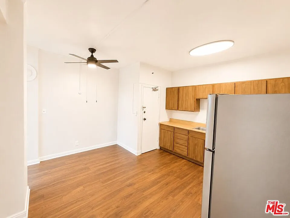 2 bed, 1.0 bath, 1100 sqft, $2,800 — Photo 3