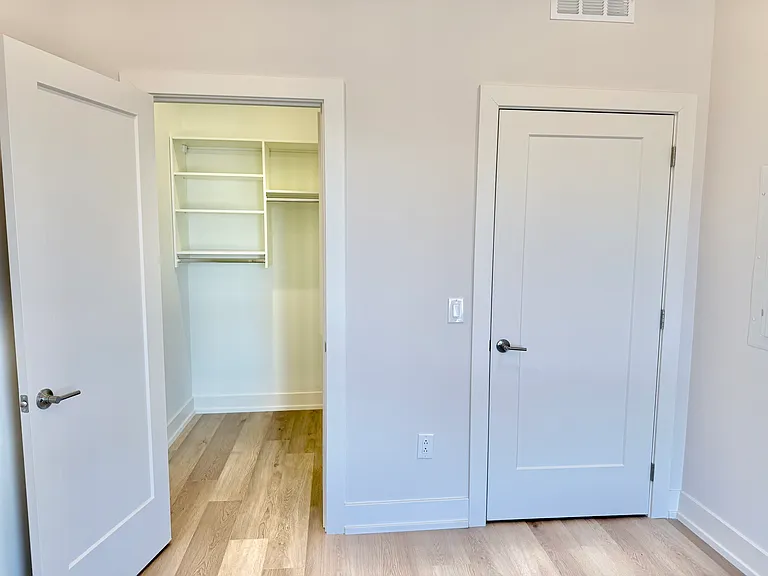 128 W Girard Ave #309 — Photo 14