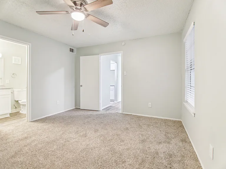 Rochelle Place — Photo 9