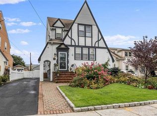 147 Gordon Rd, Valley Stream, NY 11581