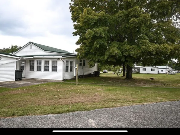 109 S Town St, Albany, OH 45695