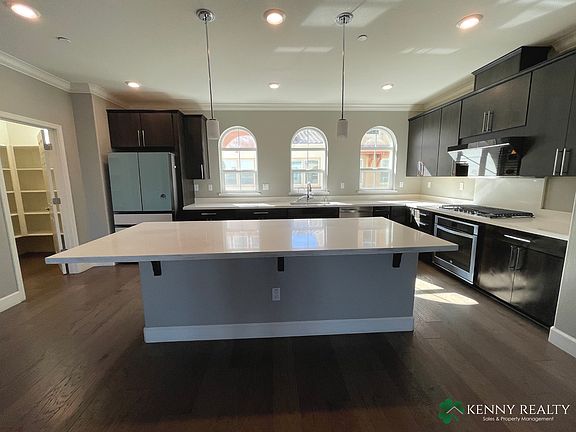 3rd image of 1025 Ocean View Ave