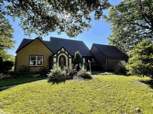 702 High Ave E, Oskaloosa, IA 52577