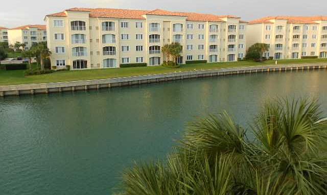 1st image of 18 Harbour Isle Dr W Unit 303