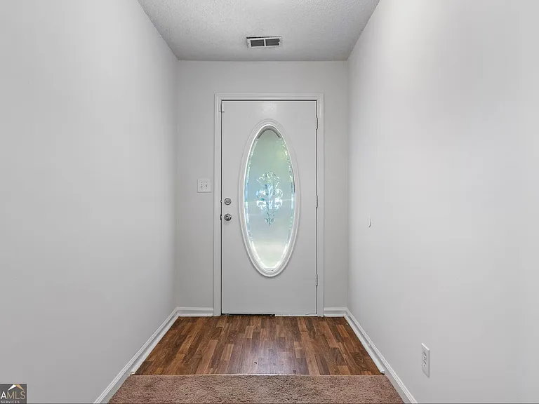 125 Pinewood Dr — Photo 8