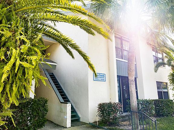 4th image of 2050 San Marcos Dr SE APT 212