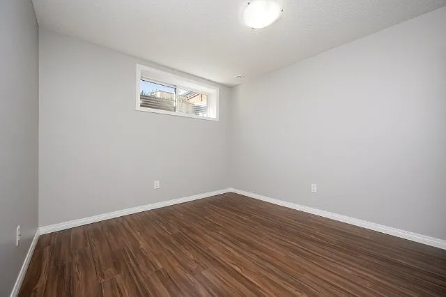 35 Everglen Mnr SW — Photo 14