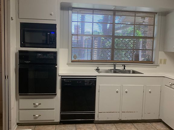 5th image of 1023 Marlbrook Dr