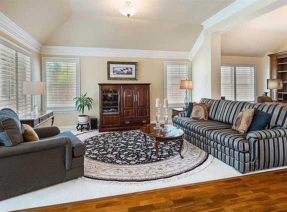 4th image of 7623 Sweetgum Dr