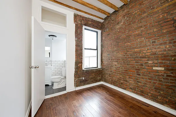 Rented by WRE Group | media 27