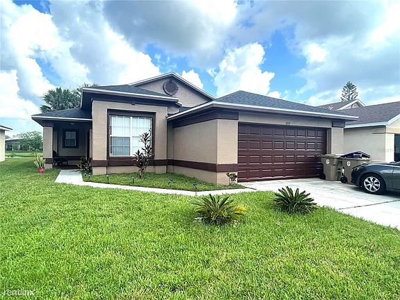 2nd image of 3039 Stillwater Dr