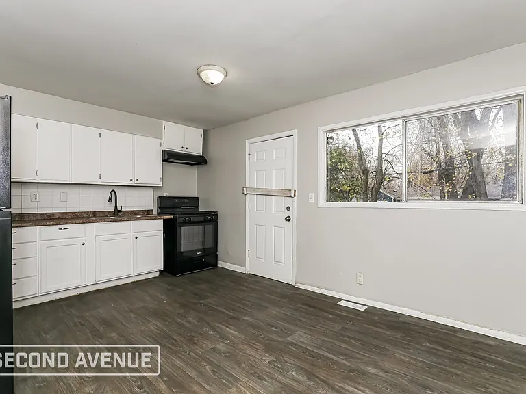 9513 Baker Ct — Photo 10