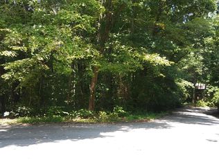 100 Hickory Hollow Dr, Oak Ridge, TN 37830