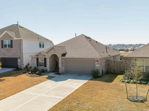 22616 Hackberry Leaf Dr, New Caney, TX 77357