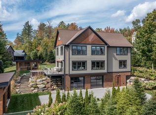 416 Mountainside Dr, Stowe, VT 05672