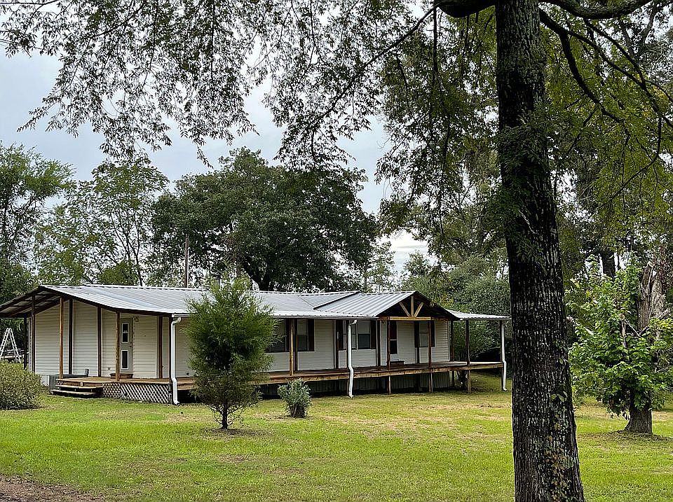 peace & quiet on .87 acre