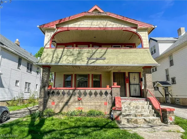 3527 E 151st St, Cleveland, OH 44120