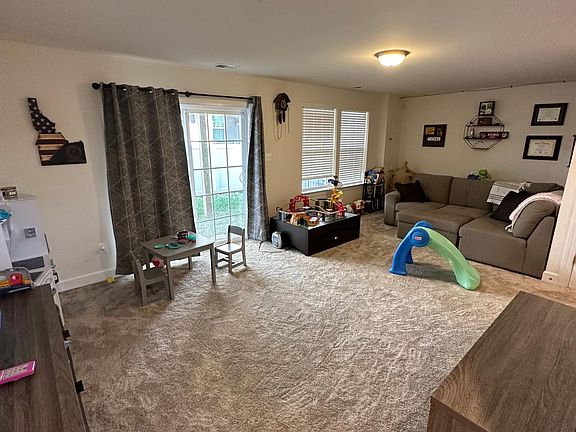 2nd image of 9508 Townfield Pl
