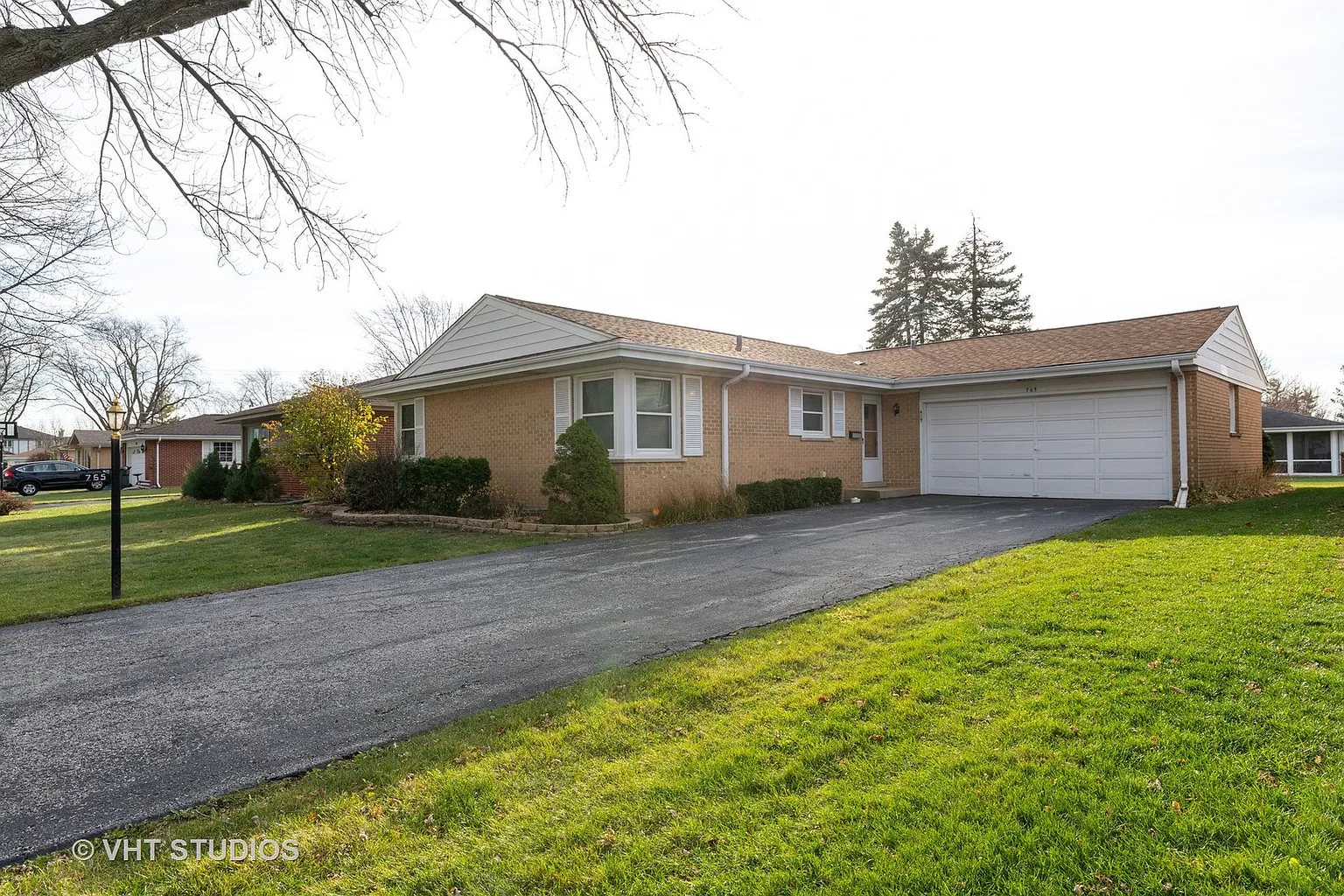 765 Mark Ave photo 1