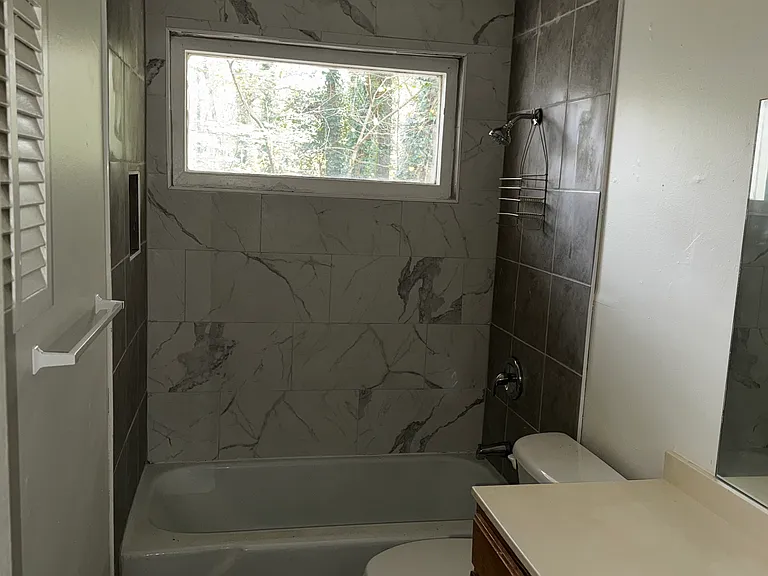 4815 Highlake Dr — Photo 9