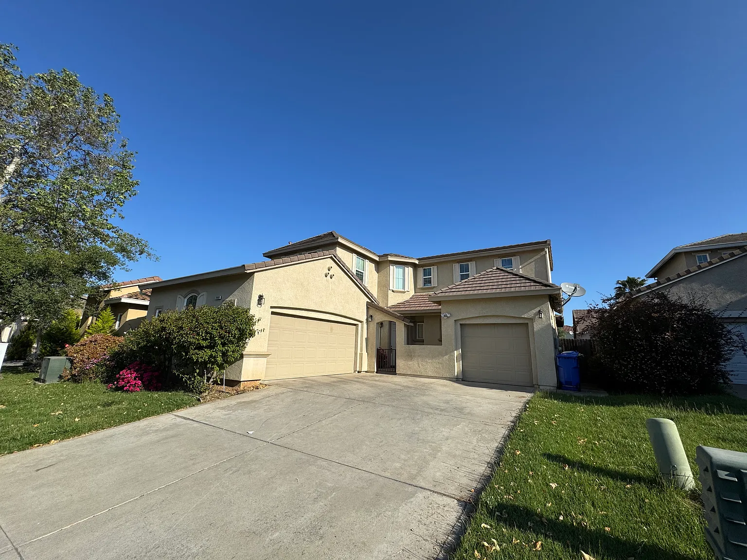 7009 Santarem Ct photo 1