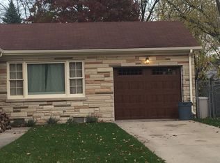 105 S Albert St, Mount Prospect, IL 60056