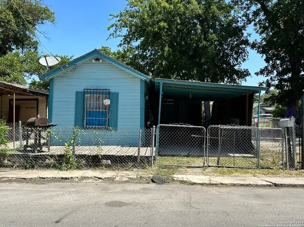1009 MONTEZUMA ST, San Antonio, TX 78207