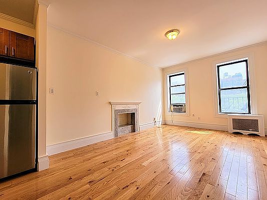 1st image of 309 E 37th St #3F