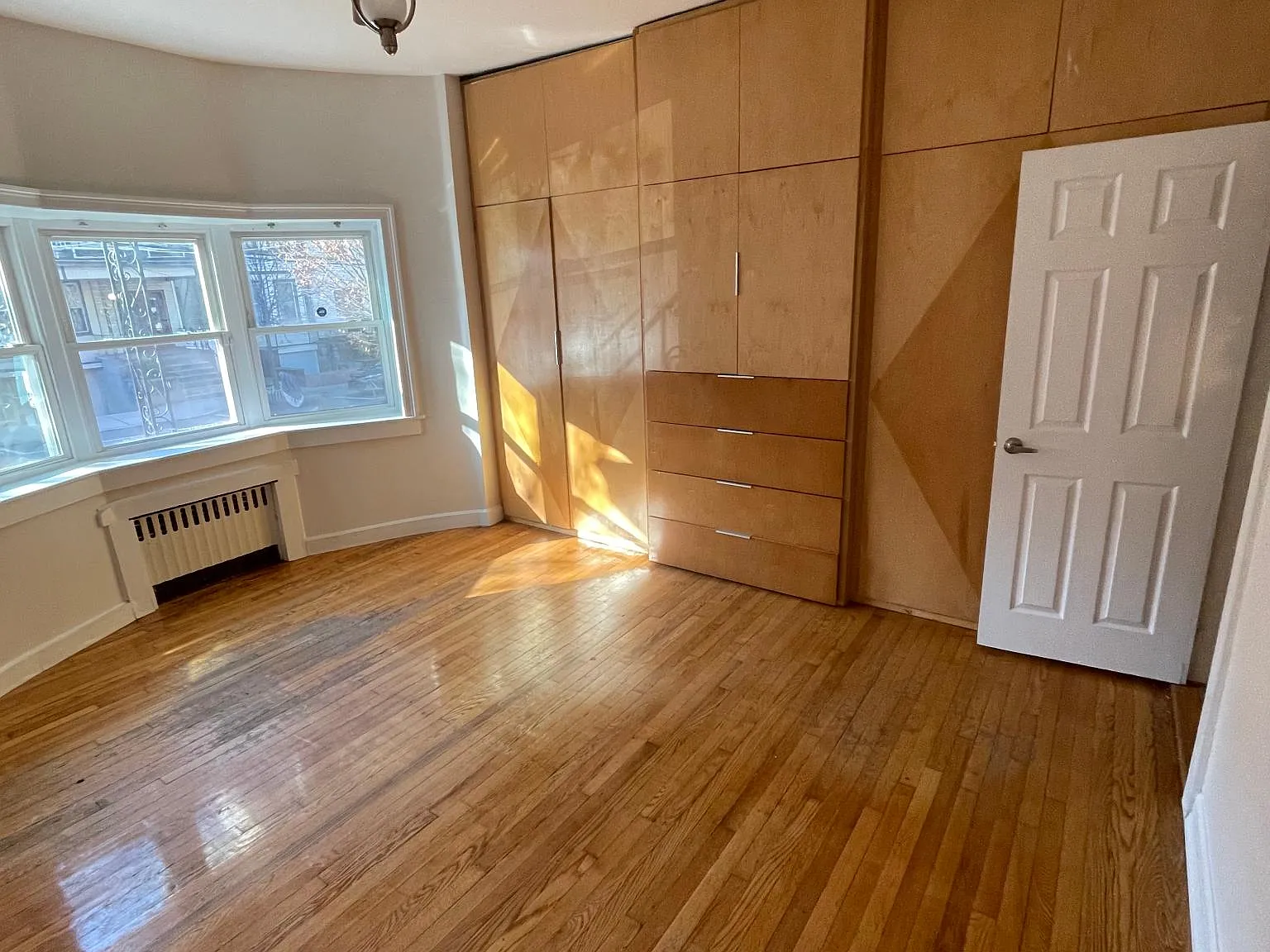 2 bed, 1100 sqft, $3,200 — Photo 4