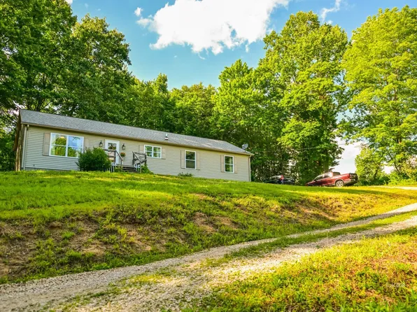 39088 McDaniel Rd, Nelsonville, OH 45764
