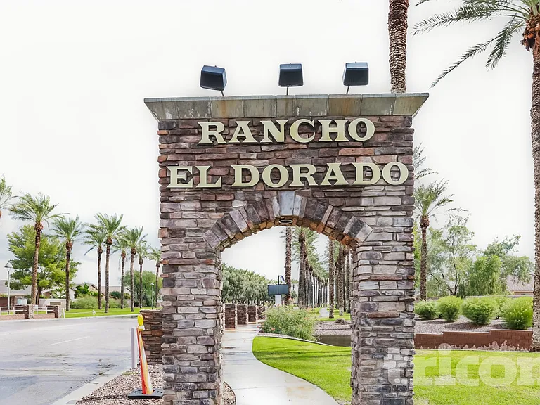 21338 N Denver Ct — Photo 21