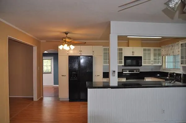 3 bed, 1500 sqft, $4,100 — Photo 1
