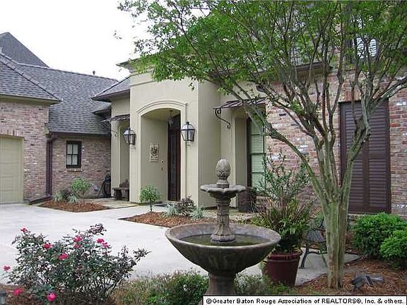 2nd image of 40144 Swan Cir