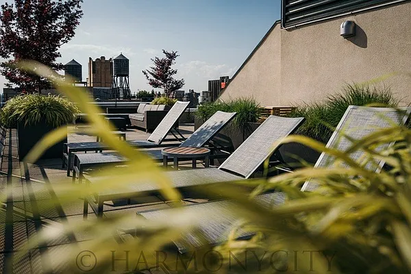 Sold by Harmonycity Corp. | media 25