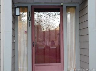 101 Timberwood Rd, West Hartford, CT 06117