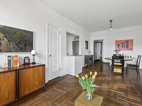 4th image of 451 Clinton Ave APT 2E
