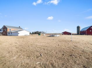 11015 W Haldane Rd, Polo, IL 61064