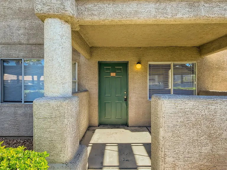 2200 Benmore St #101 — Photo 3