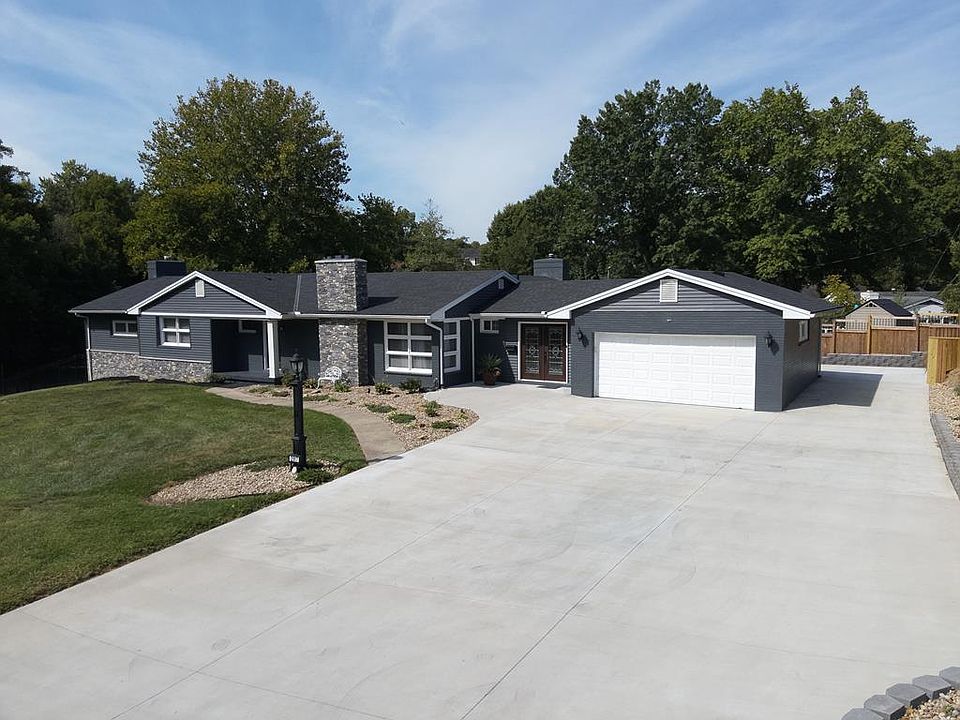1st image of 2917 Willow Way