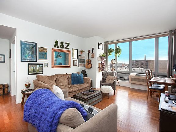 5th image of 5-49 Borden Ave #L4